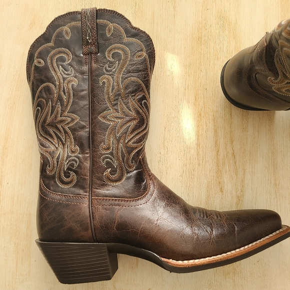 Ariat Shoes - *Brand New* Ariat Cowboy Boots